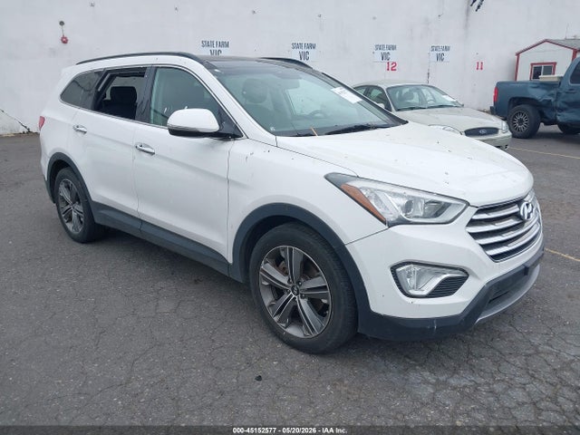 Salvage Hyundai SANTA FE Image