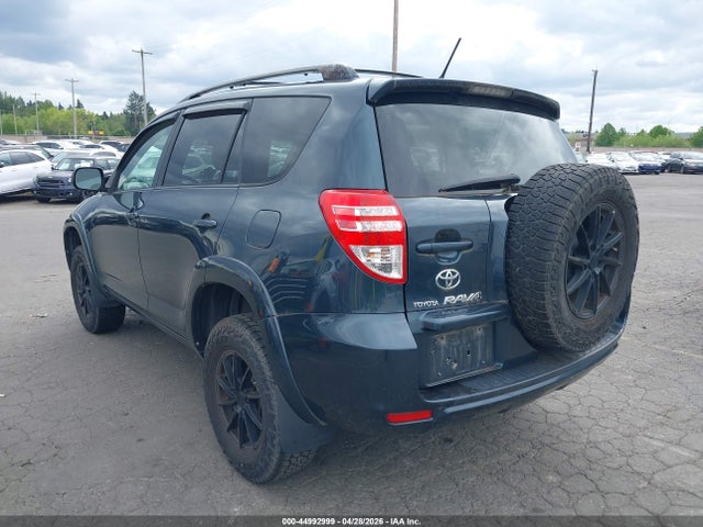 Toyota RAV4 Limited V6