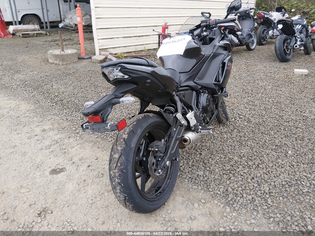 Kawasaki Ex650 R