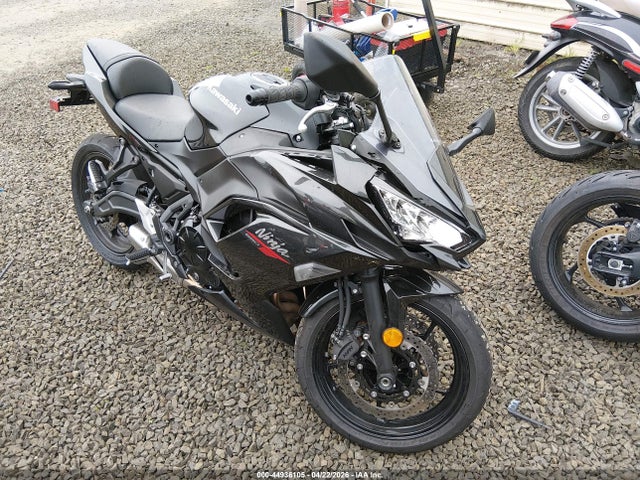 Salvage Kawasaki Ex650 Image