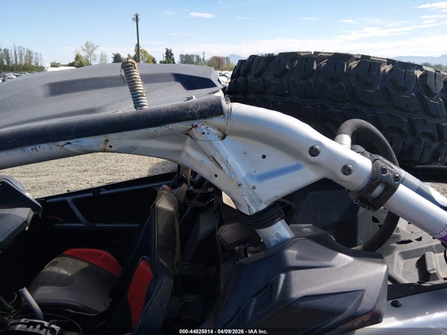 Can-Am Maverick X3 X Rs Turbo R