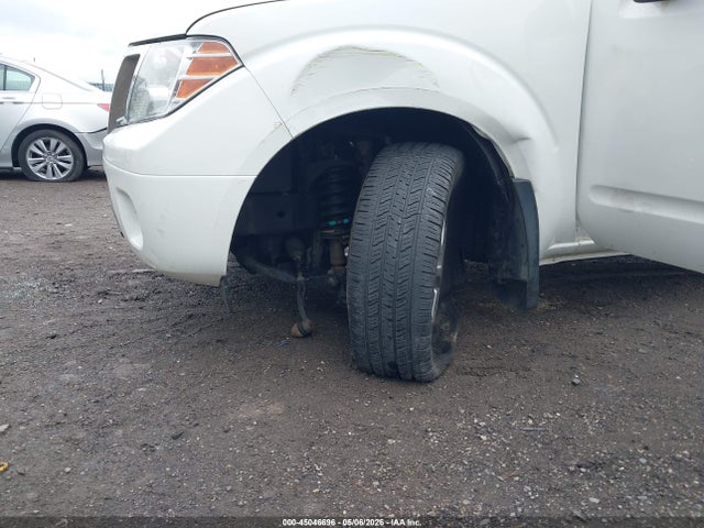Nissan Frontier Sv
