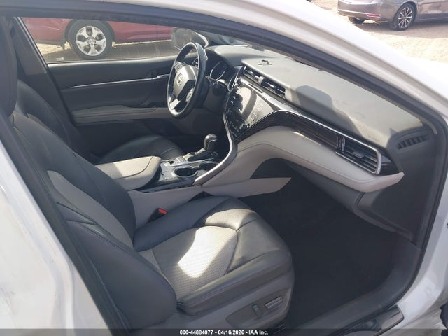 Toyota Camry Xle Hybrid