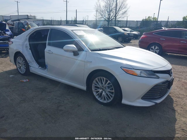 Salvage Toyota Camry Image