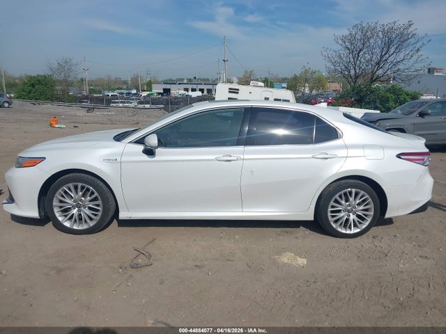 Toyota Camry Xle Hybrid