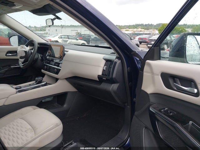 Nissan Pathfinder Sv 4wd