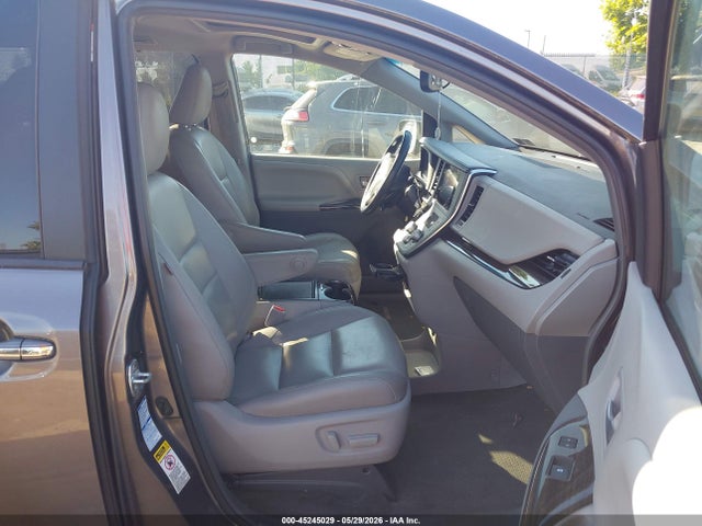 Toyota Sienna Xle 7 Passenger
