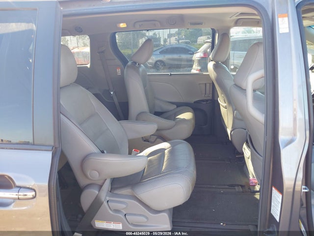 Toyota Sienna Xle 7 Passenger