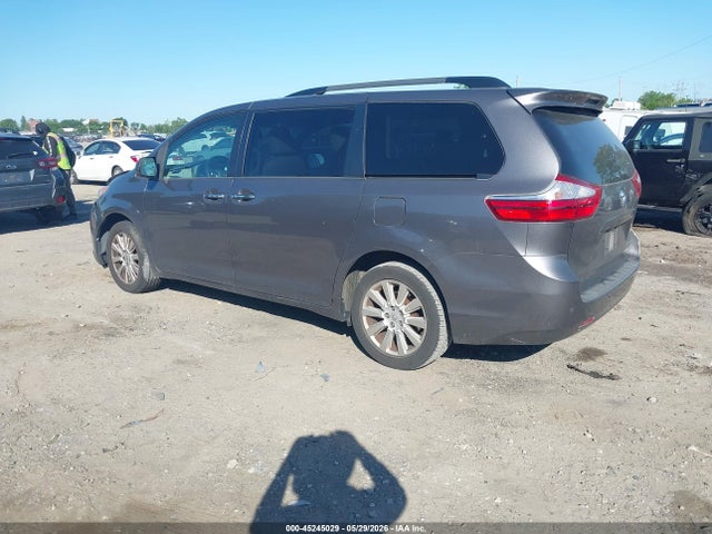 Toyota Sienna Xle 7 Passenger