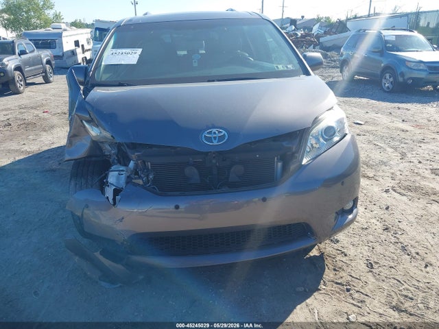 Toyota Sienna Xle 7 Passenger
