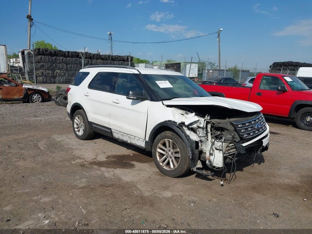 Salvage Ford Explorer Image