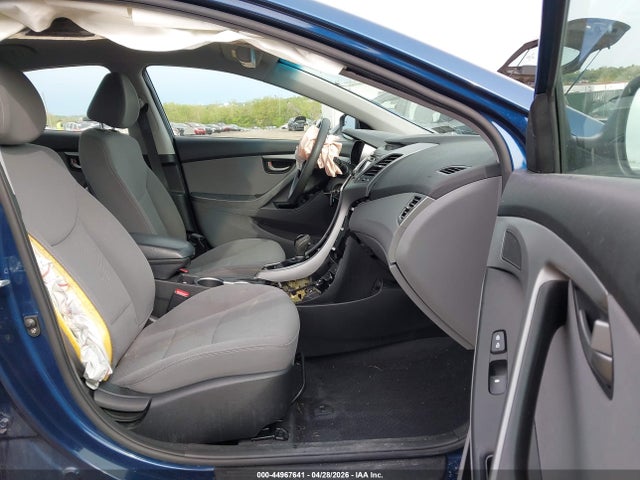 Hyundai ELANTRA Se