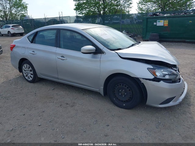 Salvage Nissan Sentra Image