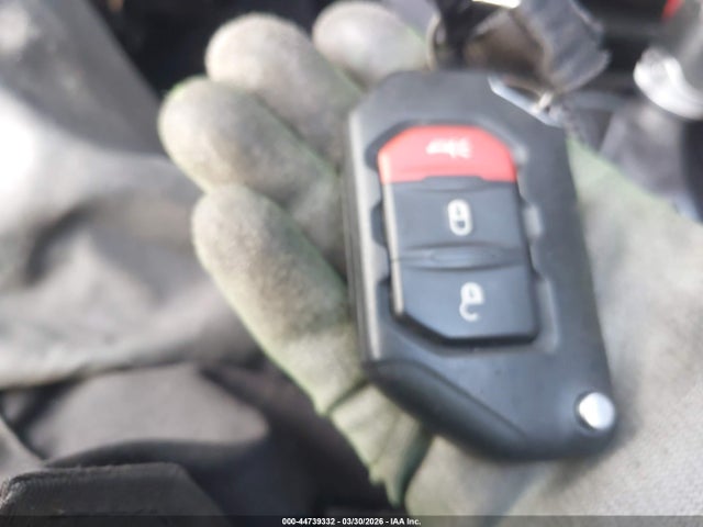 Jeep Wrangler Sahara Altitude 4x4
