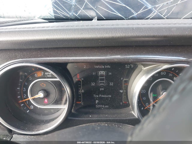 Jeep Wrangler Sahara Altitude 4x4