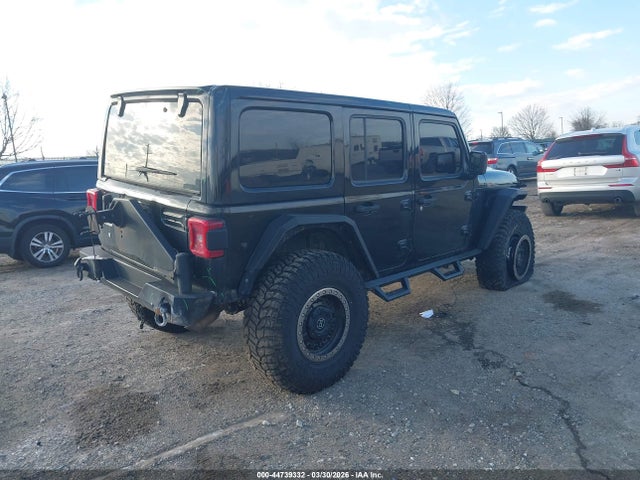 Jeep Wrangler Sahara Altitude 4x4