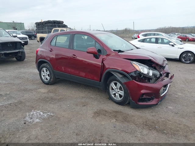 Salvage Chevrolet Trax Image