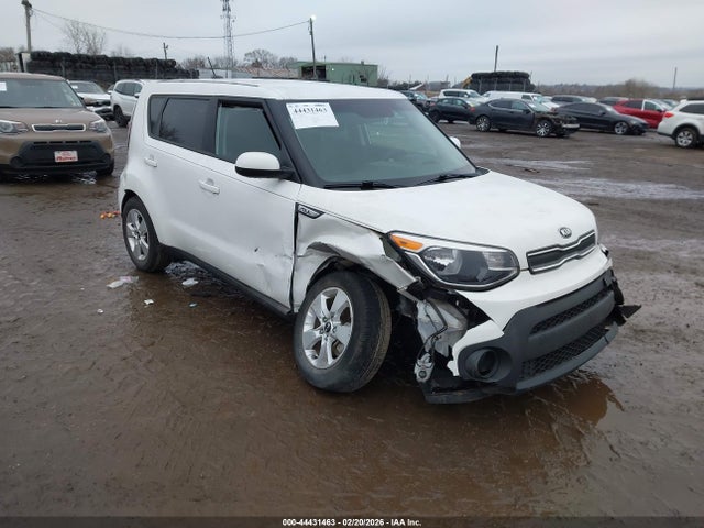 Salvage Kia Soul Image
