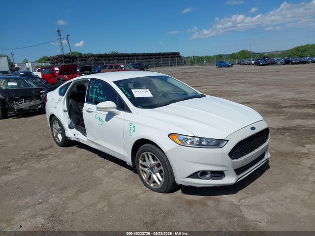 Salvage Ford Fusion Image