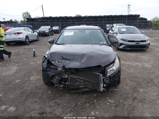 Chevrolet Cruze 1lt Auto