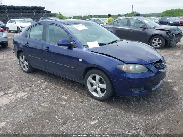 Salvage Mazda Mazda3 Image