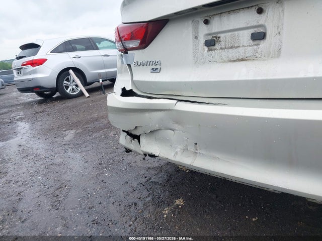 Hyundai ELANTRA Se