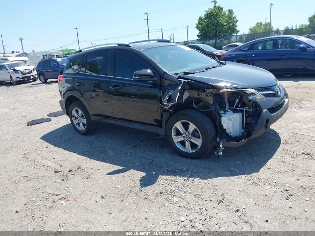 Salvage Toyota RAV4 Image