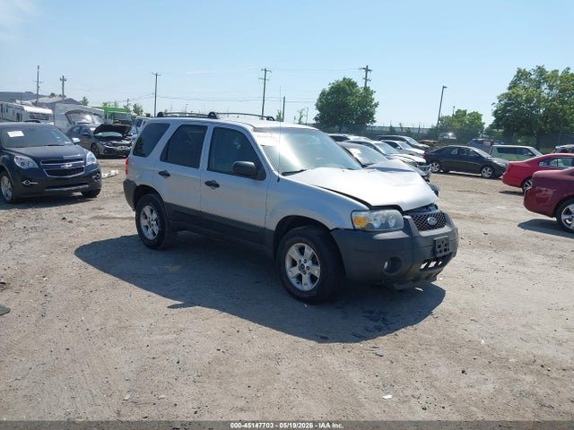 Salvage Ford Escape Image