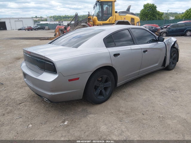 Dodge Charger Se