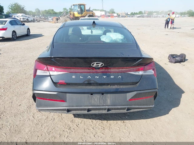 Hyundai ELANTRA Sel Sport