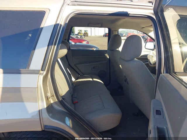 Jeep Grand Cherokee Laredo