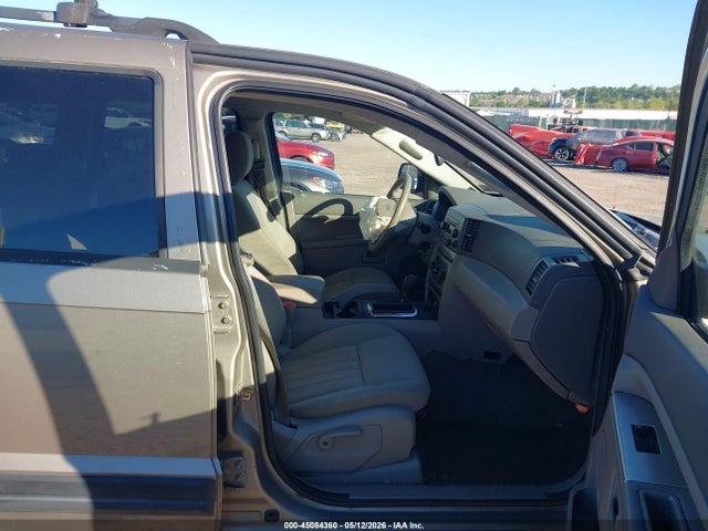 Jeep Grand Cherokee Laredo
