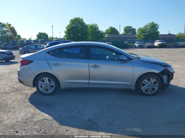 Hyundai ELANTRA Value Edition