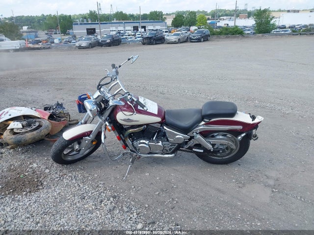 Suzuki Vz800