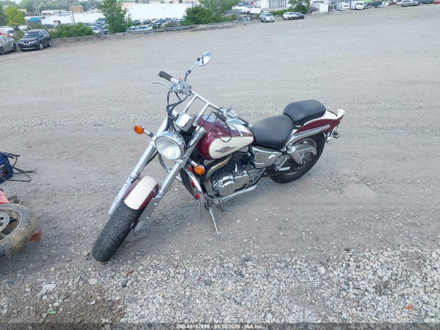 Suzuki Vz800