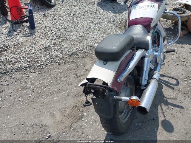 Suzuki Vz800