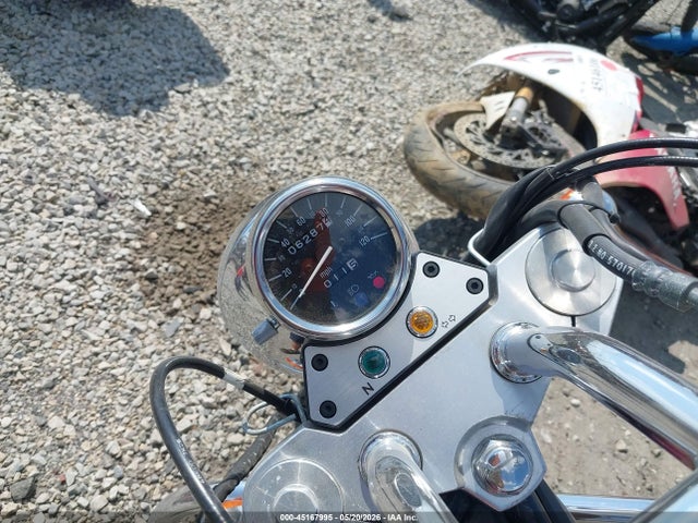 Suzuki Vz800
