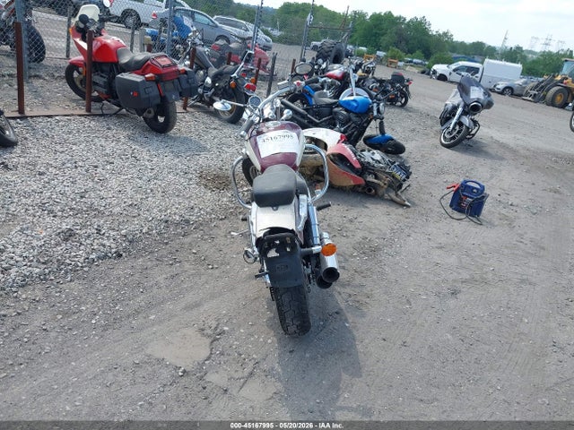 Suzuki Vz800