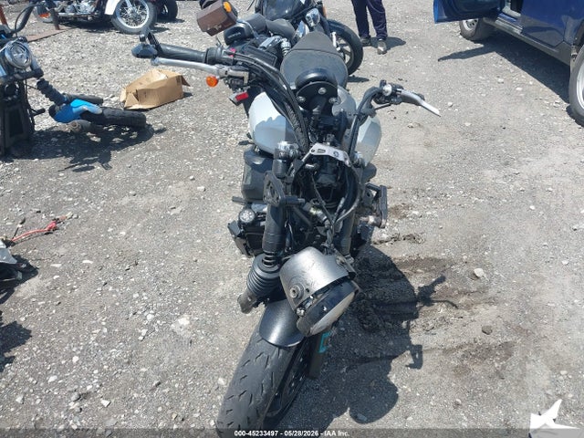 Yamaha Xsr700