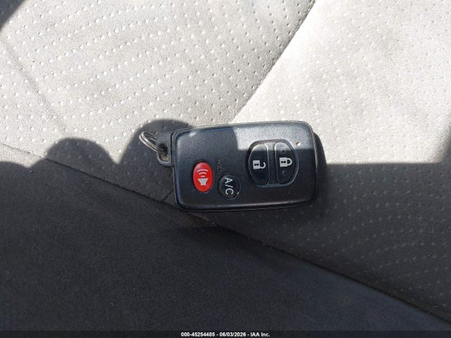 Toyota Prius Three