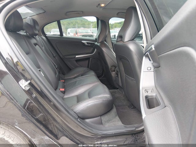 Volvo S60 T5