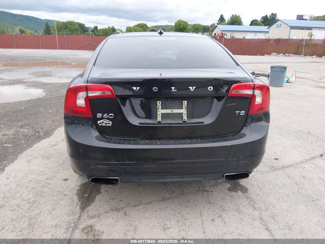Volvo S60 T5