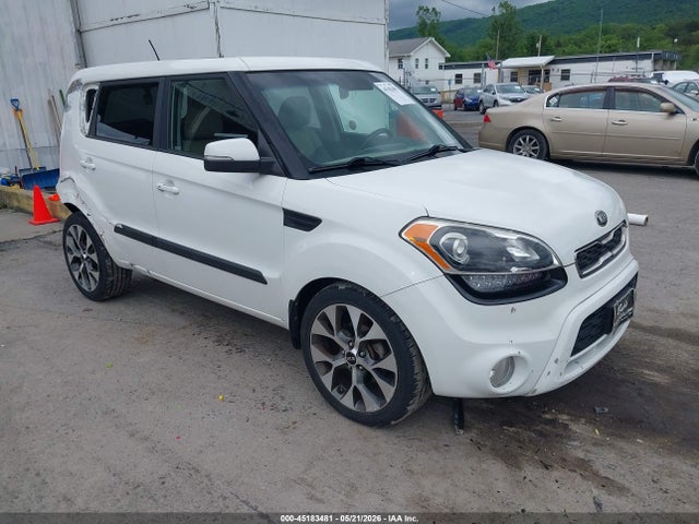 Salvage Kia Soul Image