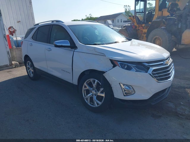 Salvage Chevrolet Equinox Image