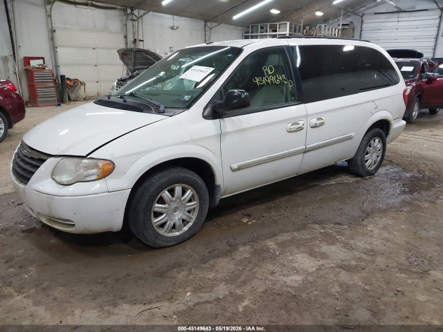 Chrysler Town & Country Touring