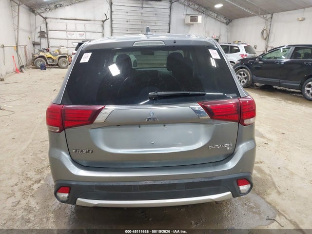 Mitsubishi Outlander Se