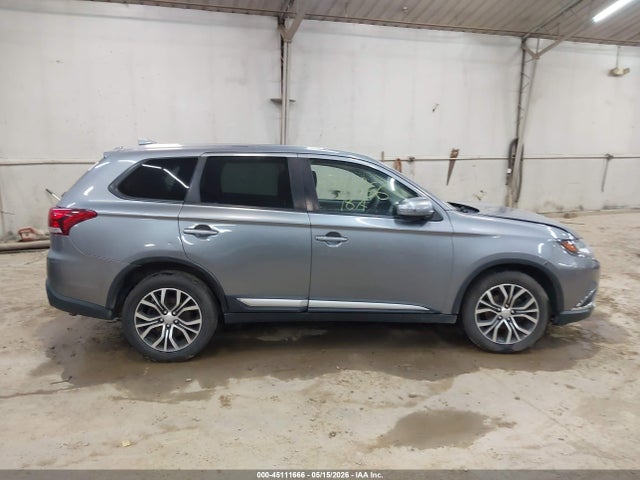 Mitsubishi Outlander Se