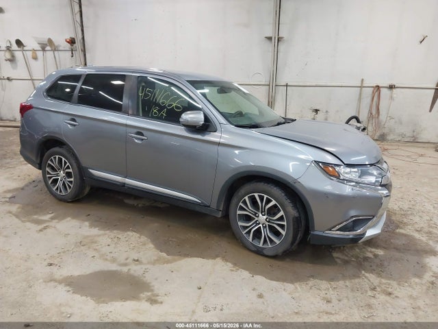 Salvage Mitsubishi Outlander Image