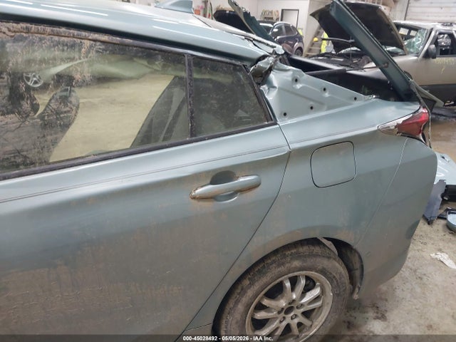 Toyota Prius Three