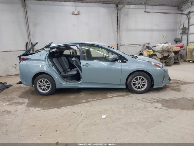 Toyota Prius Three